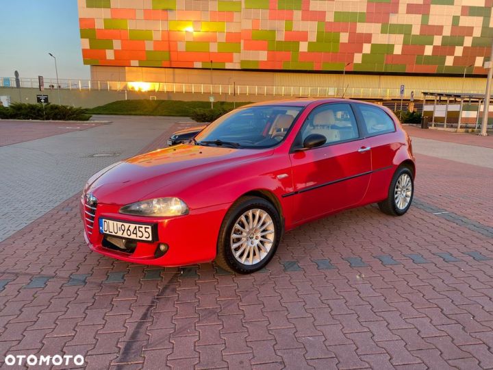Używane Alfa Romeo 4C - 10 700 PLN, 200 150 km, 2005 