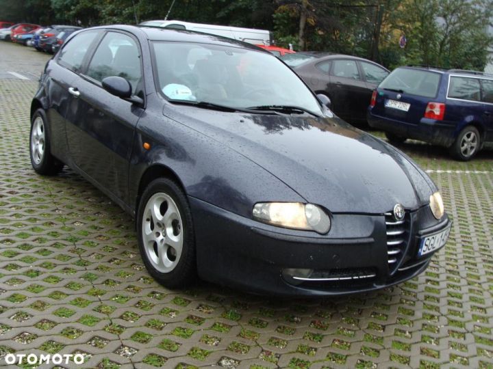 Używane Alfa Romeo 4C - 6 200 PLN, 207 000 km, 2001 