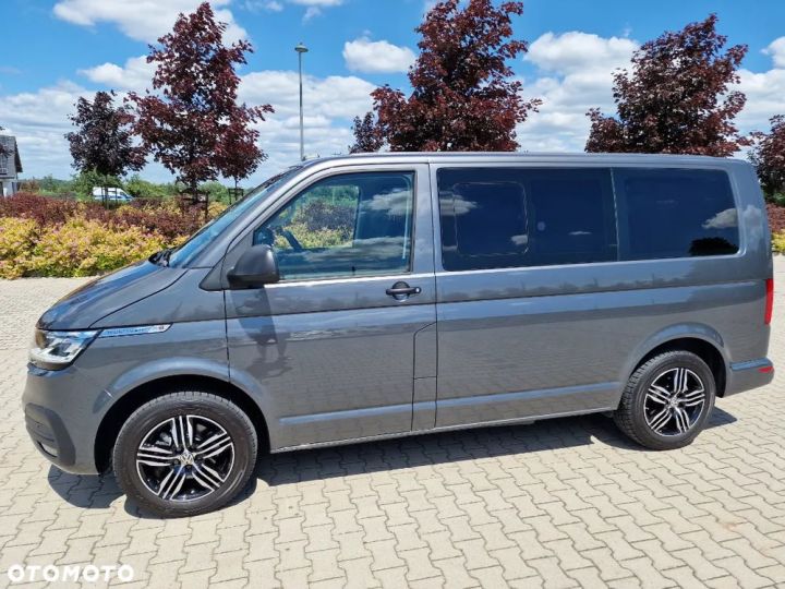 Używane Volkswagen Multivan - 261 990 PLN, 20 000 km, 2021 