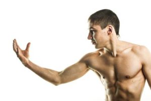 Jak robić pompki na biceps?